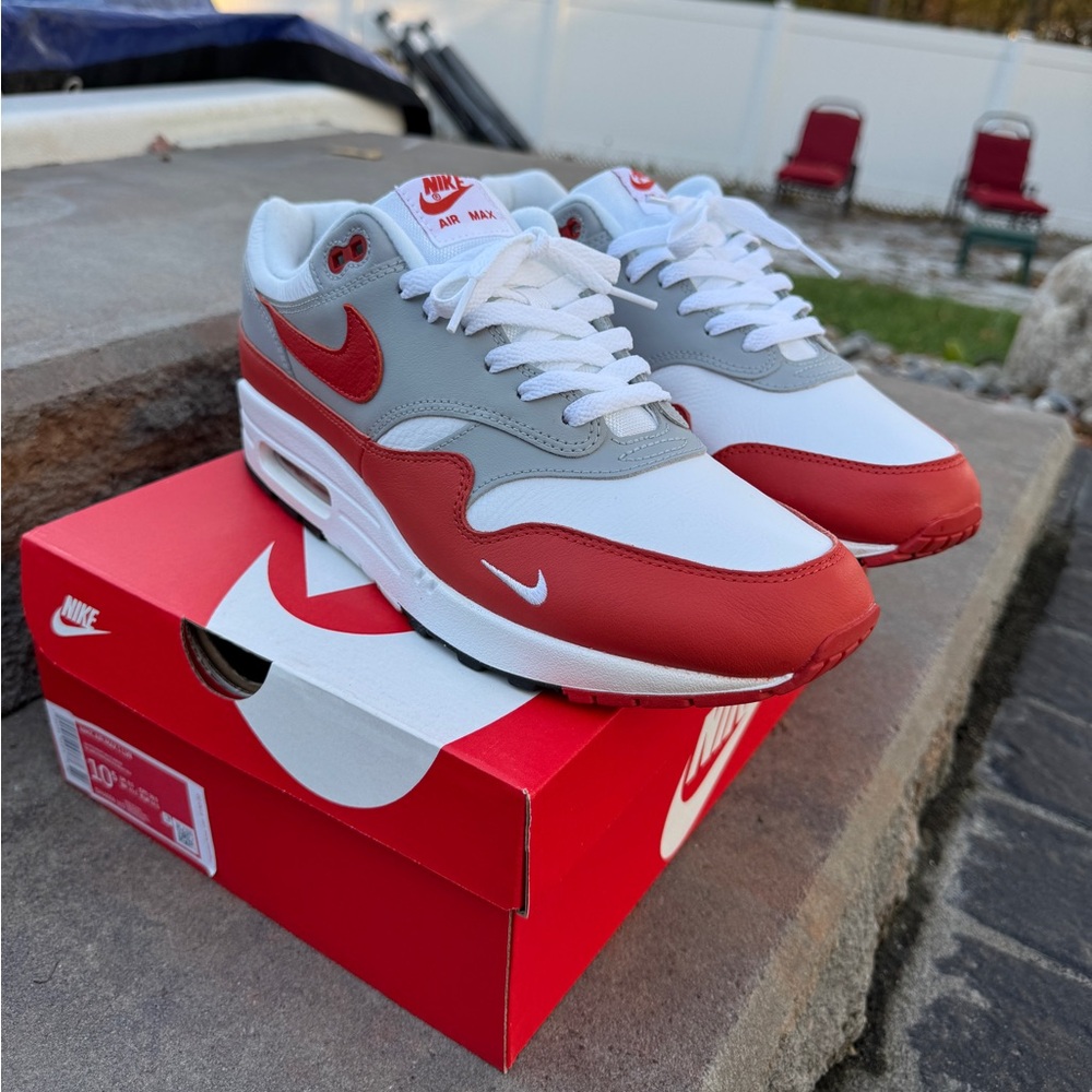 Air max 1 Martian Sunrise Men Size 10.5